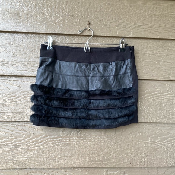 Pony & Tail brand, women’s mini skirt black - Picture 1 of 9